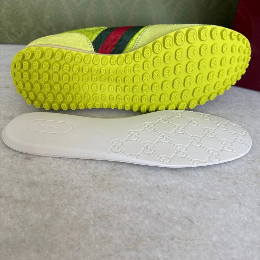 Gucci 832461 Men's Canvas Green GG Re-Motion sneaker, Size 9